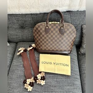 Authentic Louis Vuitton Damier Ebene Alma PM